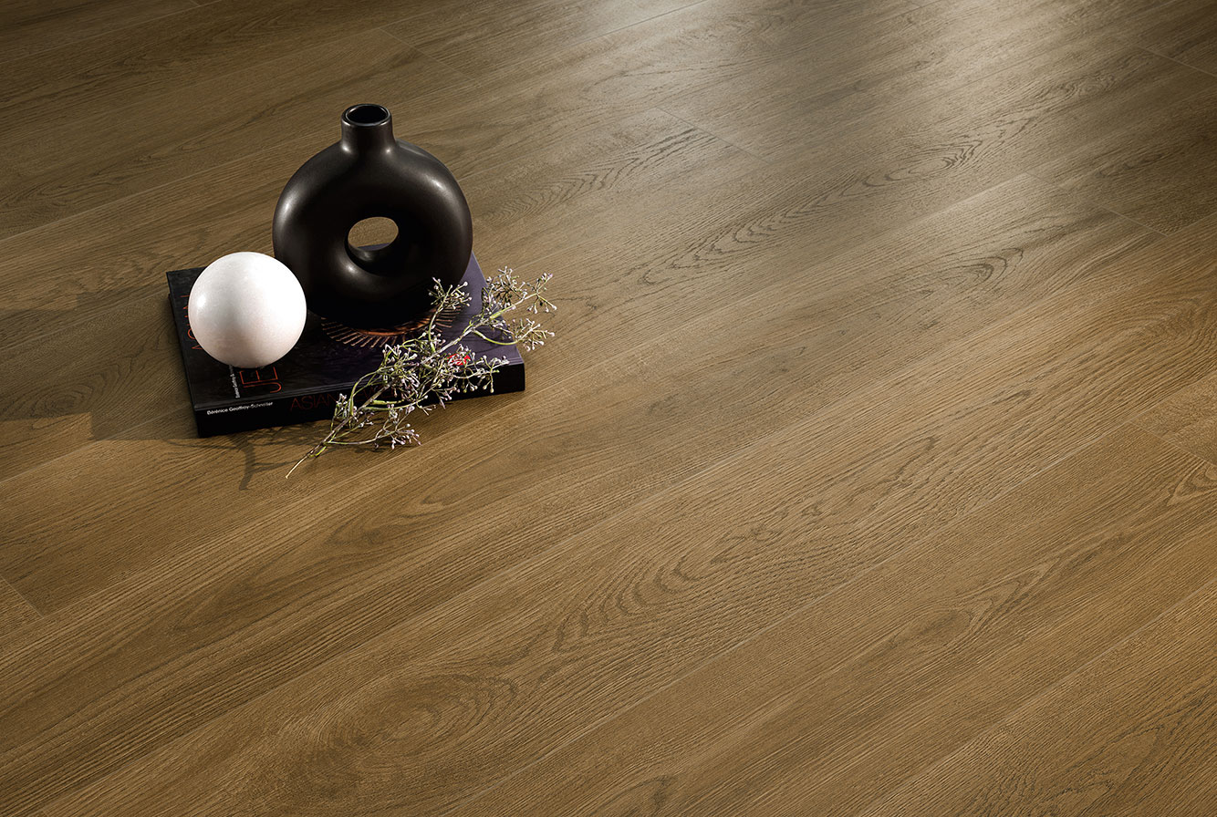ENTICE BROWNED OAK ELEGANT